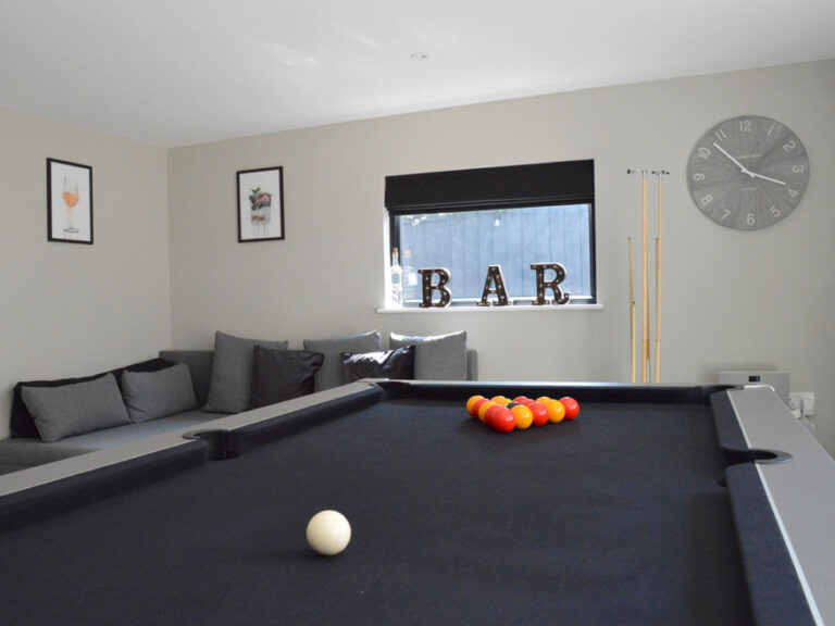 New Garden Bar and Games Room Bicester Oxfordshire