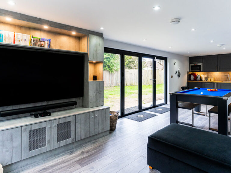 New Garden Office and Family Garden Games Room North London