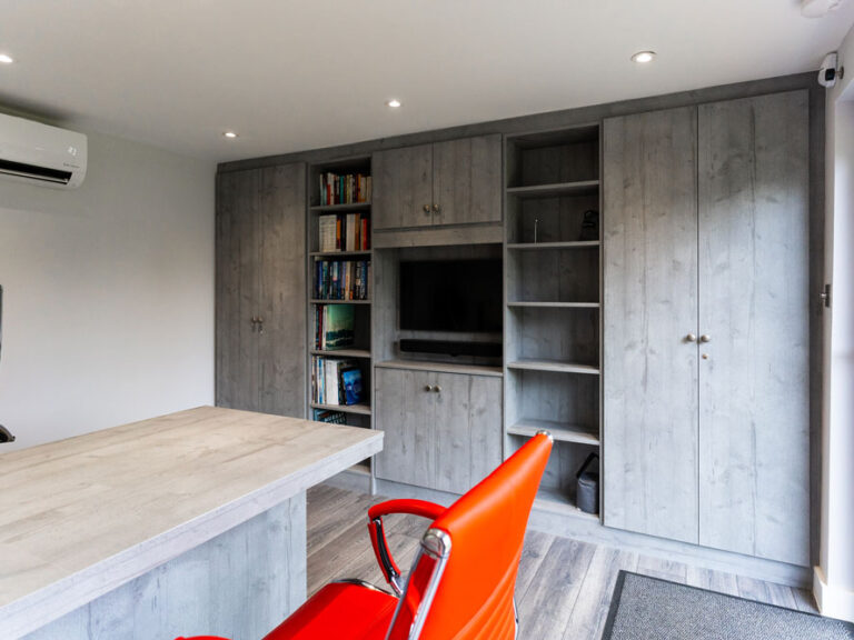 New Garden Office and Family Garden Games Room North London
