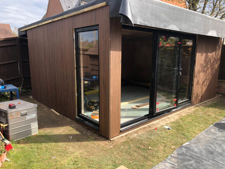 Garden Bar Games Room, East Hanney, Wantage. New Garden Room Company