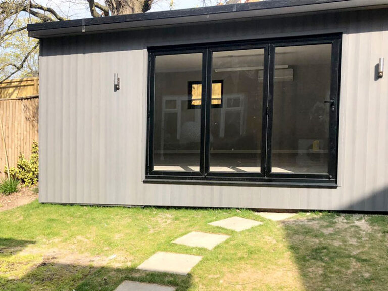 Garden Snooker Room, Warfield, Berkshire