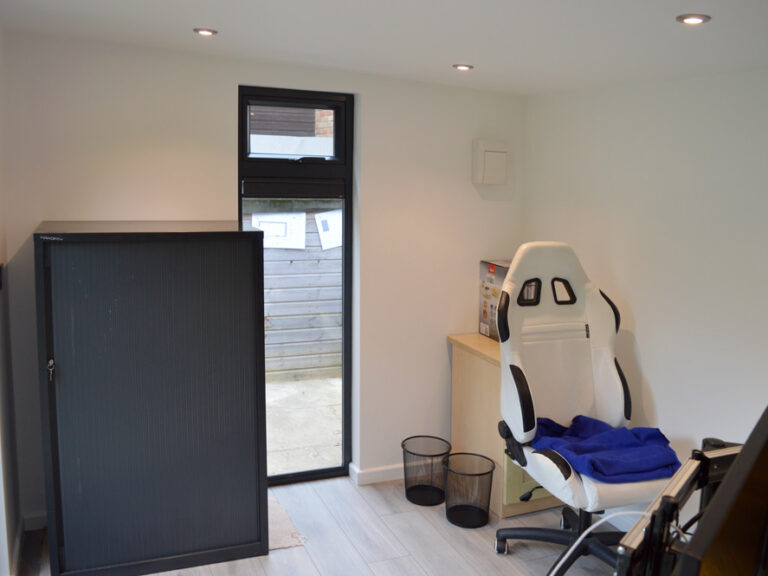 Finished New Garden Office, Bracknell 3