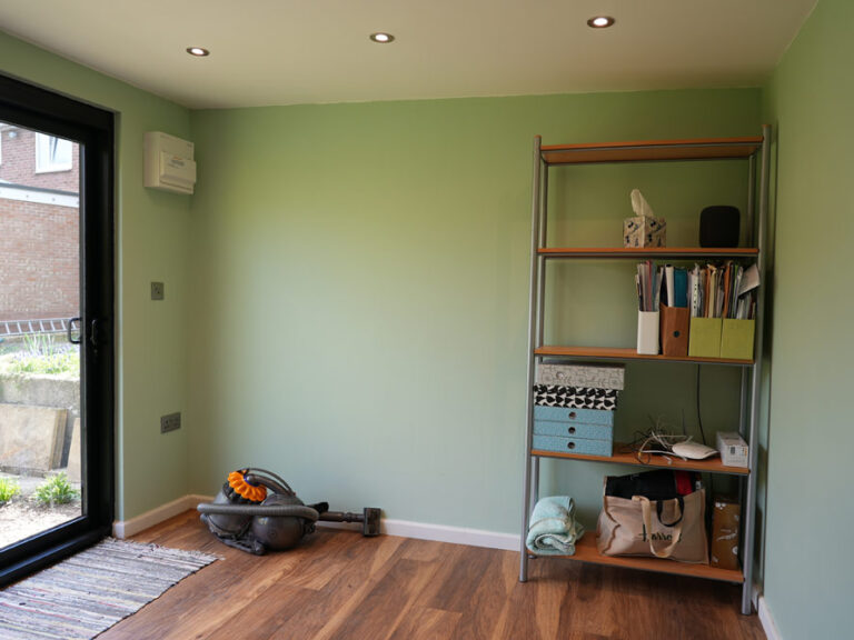 Affordable Garden Office, Botley, Oxfordshire. New Garden Room Company Oxford