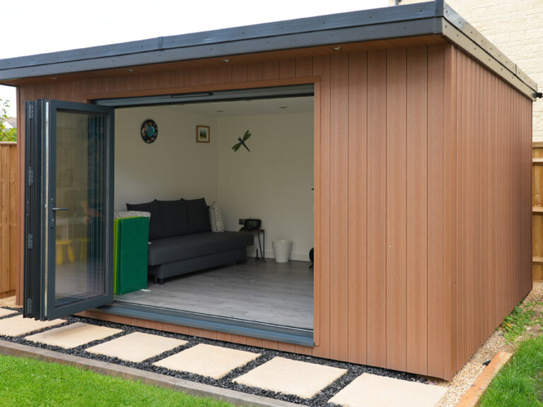 Multi Purpose Garden Room, Witney. New Garden Room Company Oxford