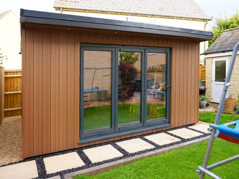 Multi Purpose Garden Room, Witney. New Garden Room Company Oxford