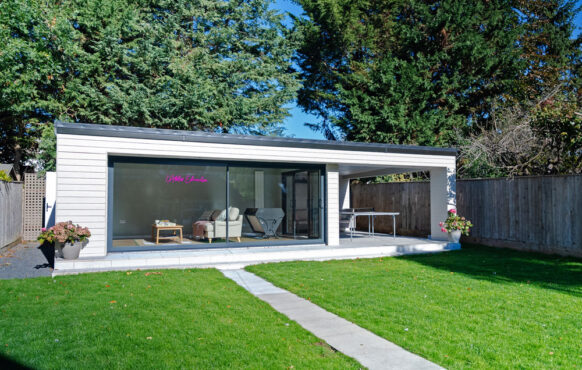 Garden Living Room and Game Room, Oxford. New Garden Room Company